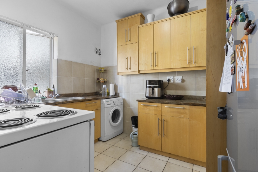 2 Bedroom Property for Sale in Green Point Western Cape